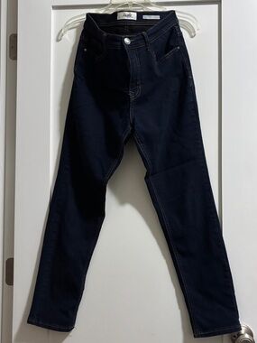 Angels Forever Young Convertible Women’s Skinny Jeans in Dark Navy STRETCH